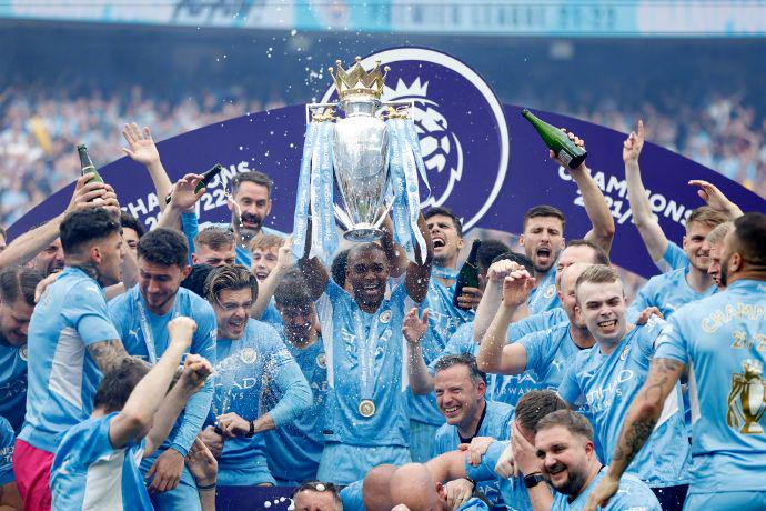 天皇杯半场：藤尾翔太、相马勇纪破门，町田暂2-0神户（天皇杯半场战报：藤尾翔太与相马勇纪建功，町田暂以2-0领先神户）