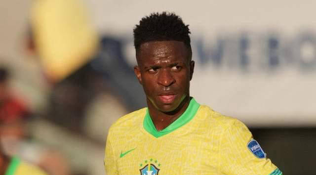 2025／26赛季英超：失去才会懂得珍惜？曼联铁人队长倒下（2025／26英超：曼联铁人队长伤退，失去方知珍贵）