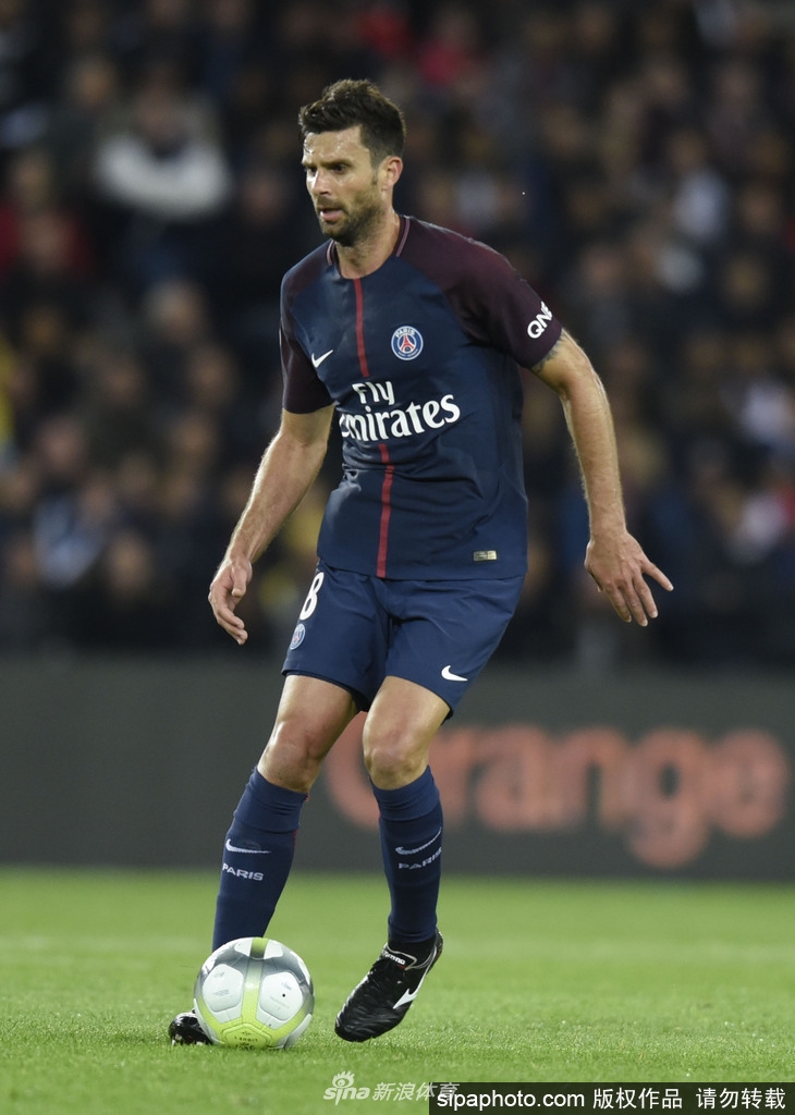 泰州队巴特“苏超”夺冠后缅怀父亲：我还在这条路上努力着