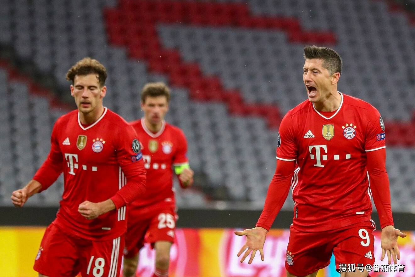 终于有正面贡献！杨瀚森前场板先助攻三分 然后快攻再助攻扣篮