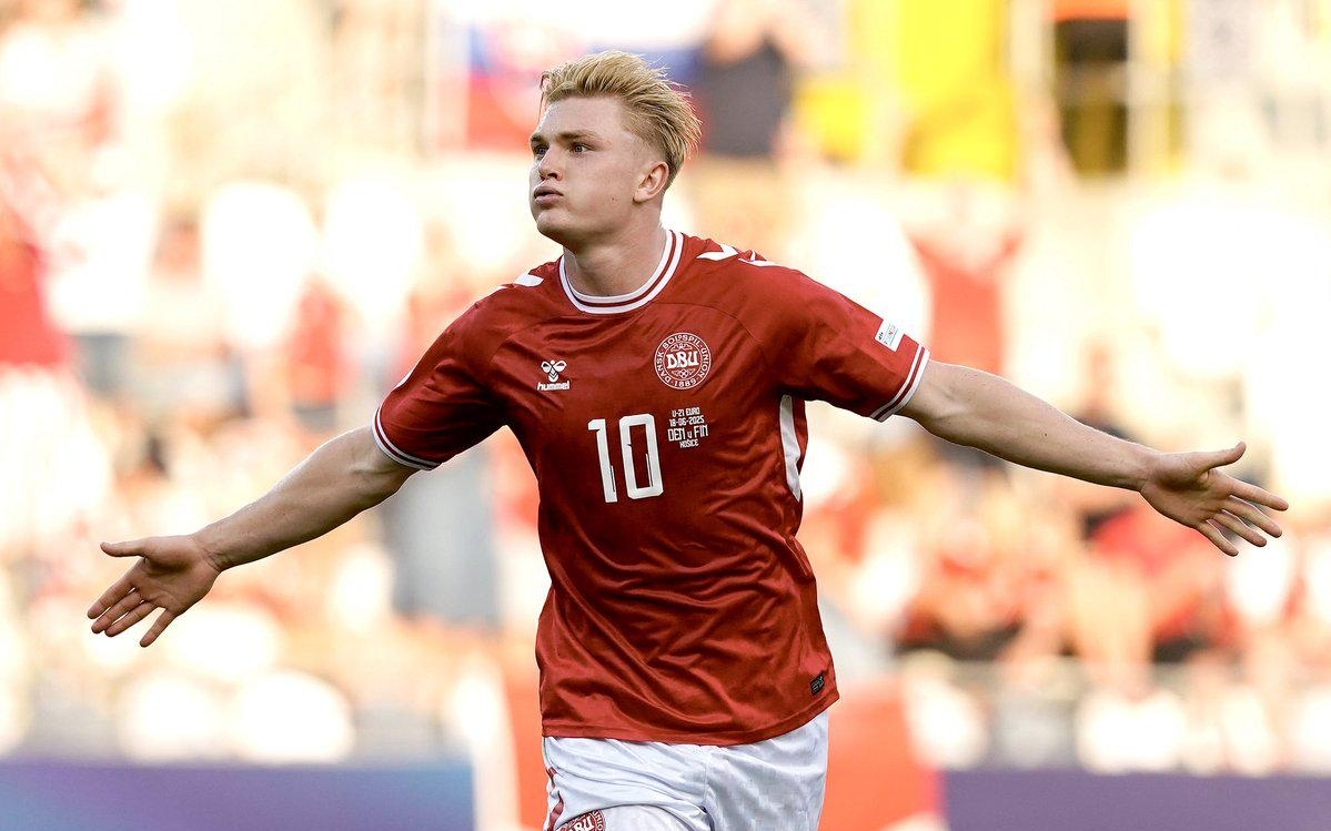 就在昨天，12月5日下午！中超传来了上海申花、斯卢茨基和北京国安的新消息（中超最新进展：12月5日午后，上海申花、斯卢茨基与北京国安均有新动向）