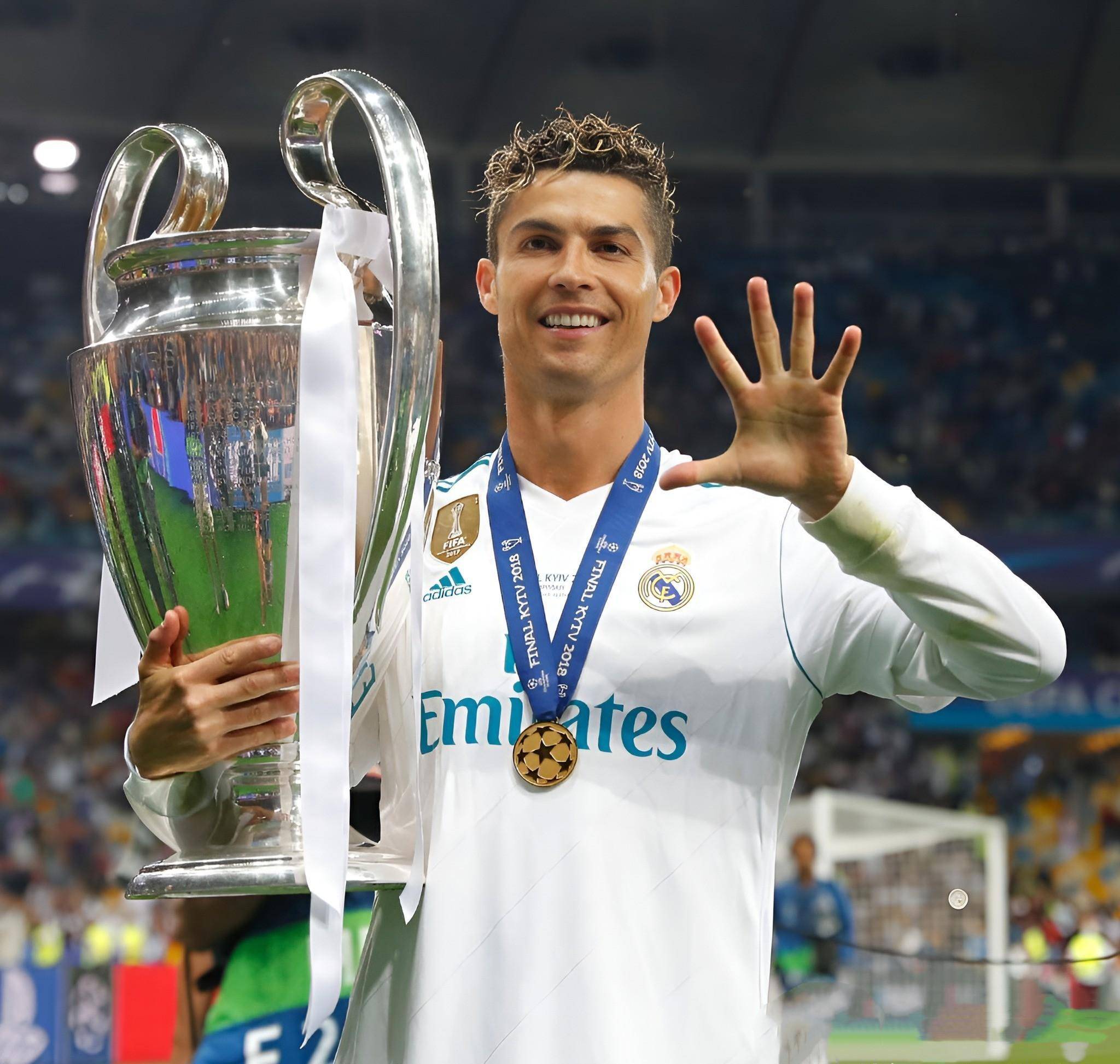 埃默松：我并不怀念在米兰的日子；那儿的人聊我比聊C罗还多