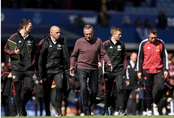 青训小将关键传球助攻队友破门