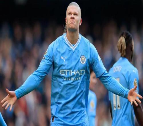 囧叔、孔蒂、斯帅首次同时在意甲执教，孔蒂和斯帅甚至从未交手（囧叔、孔蒂与斯帅首次同在意甲执教，孔蒂与斯帅迄今仍未交锋）