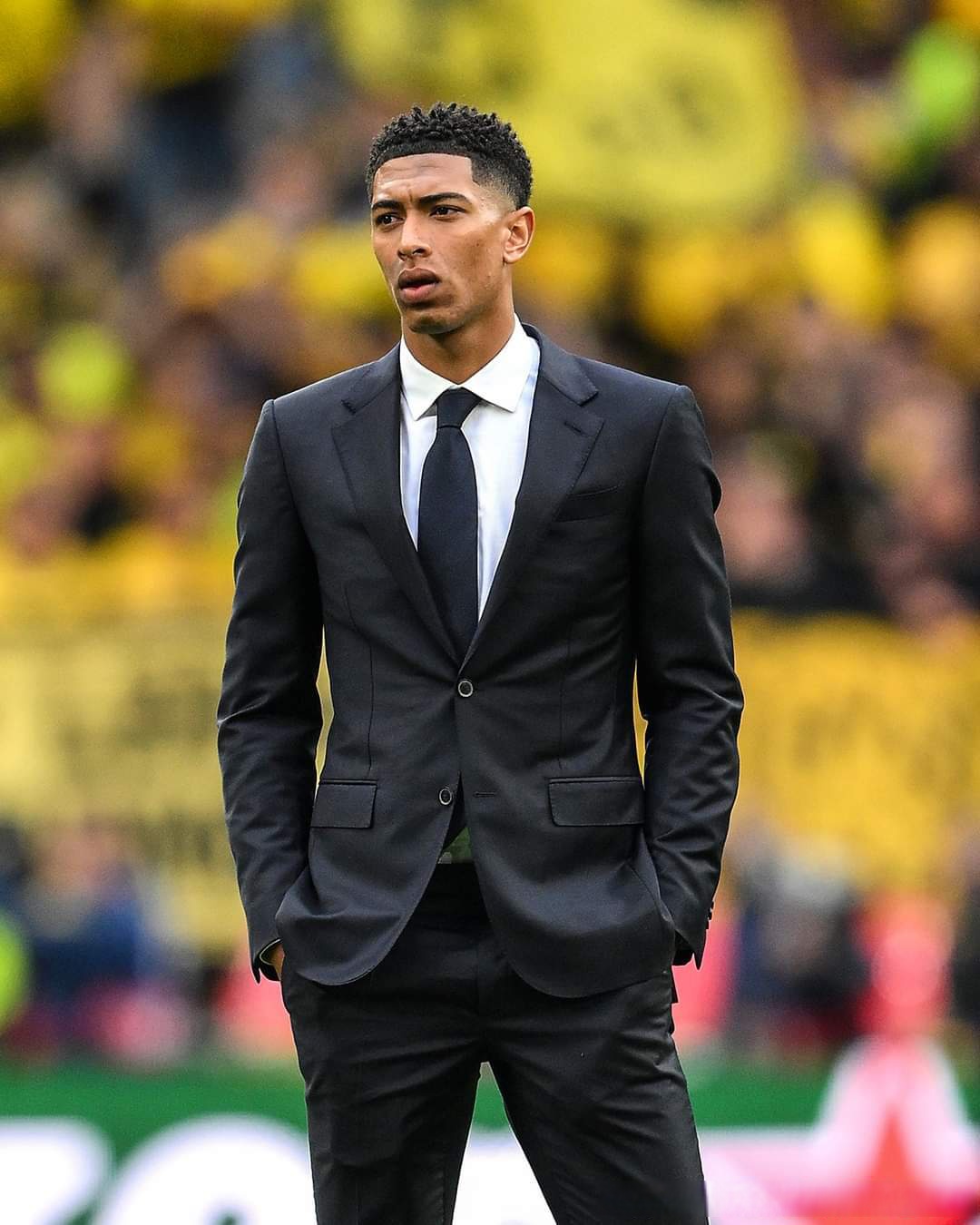 罗马诺：16岁基亚拉将与拜仁签署新合同，成为俱乐部长期计划（罗马诺：16岁基亚拉将与拜仁签订新约，纳入俱乐部长期规划）