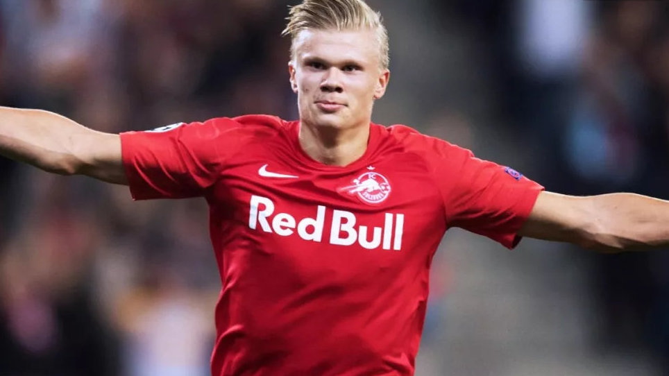 早报：米兰0-2遭那不勒斯淘汰，佛罗伦萨0-1洛桑（晨报：米兰0-2不敌那不勒斯出局，佛罗伦萨0-1负于洛桑）