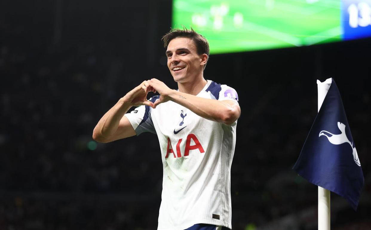 国足热身赛小胜沙特展现新阵容