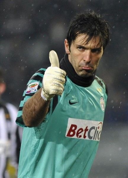 十年前的西班牙U18锦标冠军今何在：奥亚、西蒙在列，5人退役