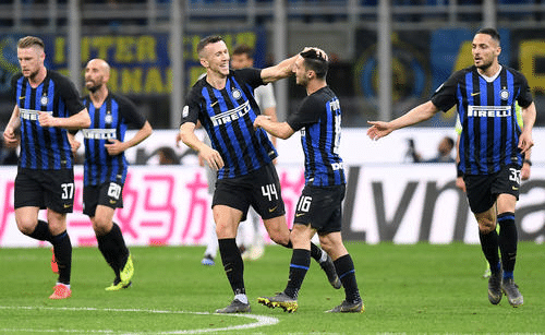 辽宁男篮王哲林末节关键得分