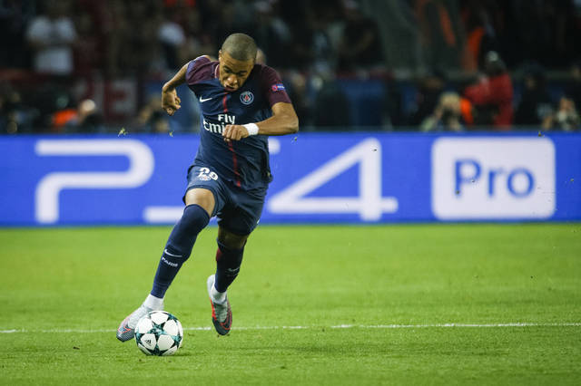 海地总理：球队晋级世界杯点燃了希望之火，让我们向全队致敬（海地总理：球队挺进世界杯燃起希望，向全队致以敬意）